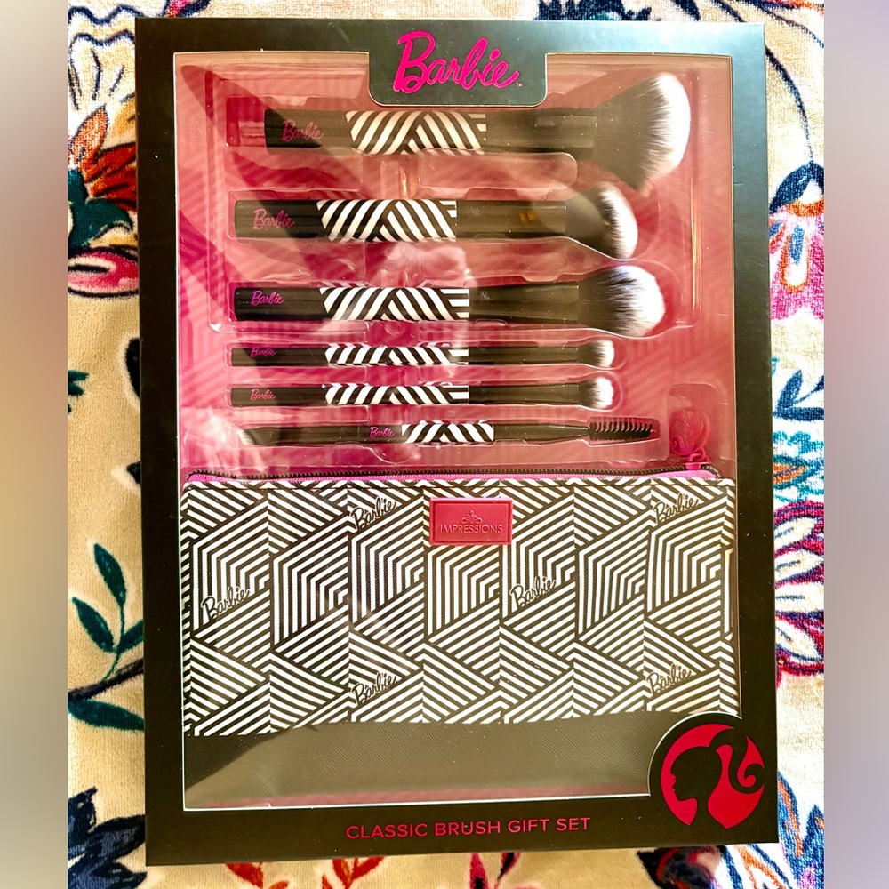 Impressions Vanity Barbie Classic Brush Set